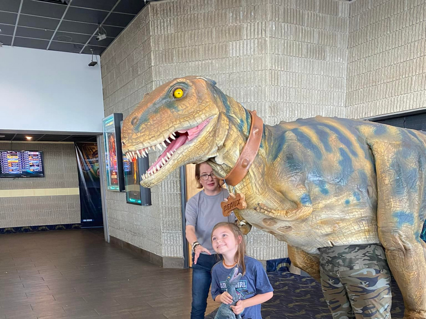 Dinosaur Education Services; Local Dinosaur Events Evansville, IN